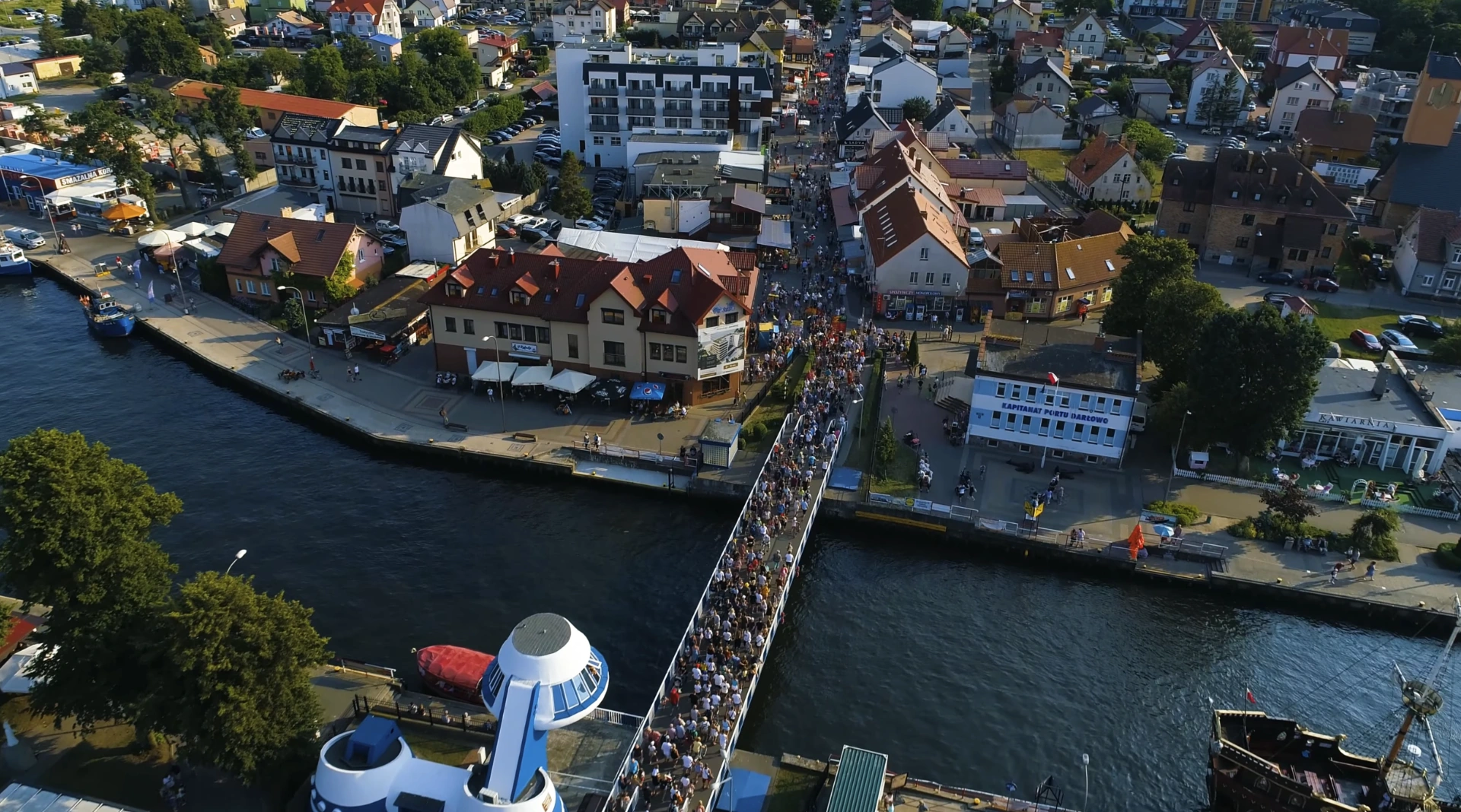 Zrzut ekranu 2025-11-12 o 21.23.57